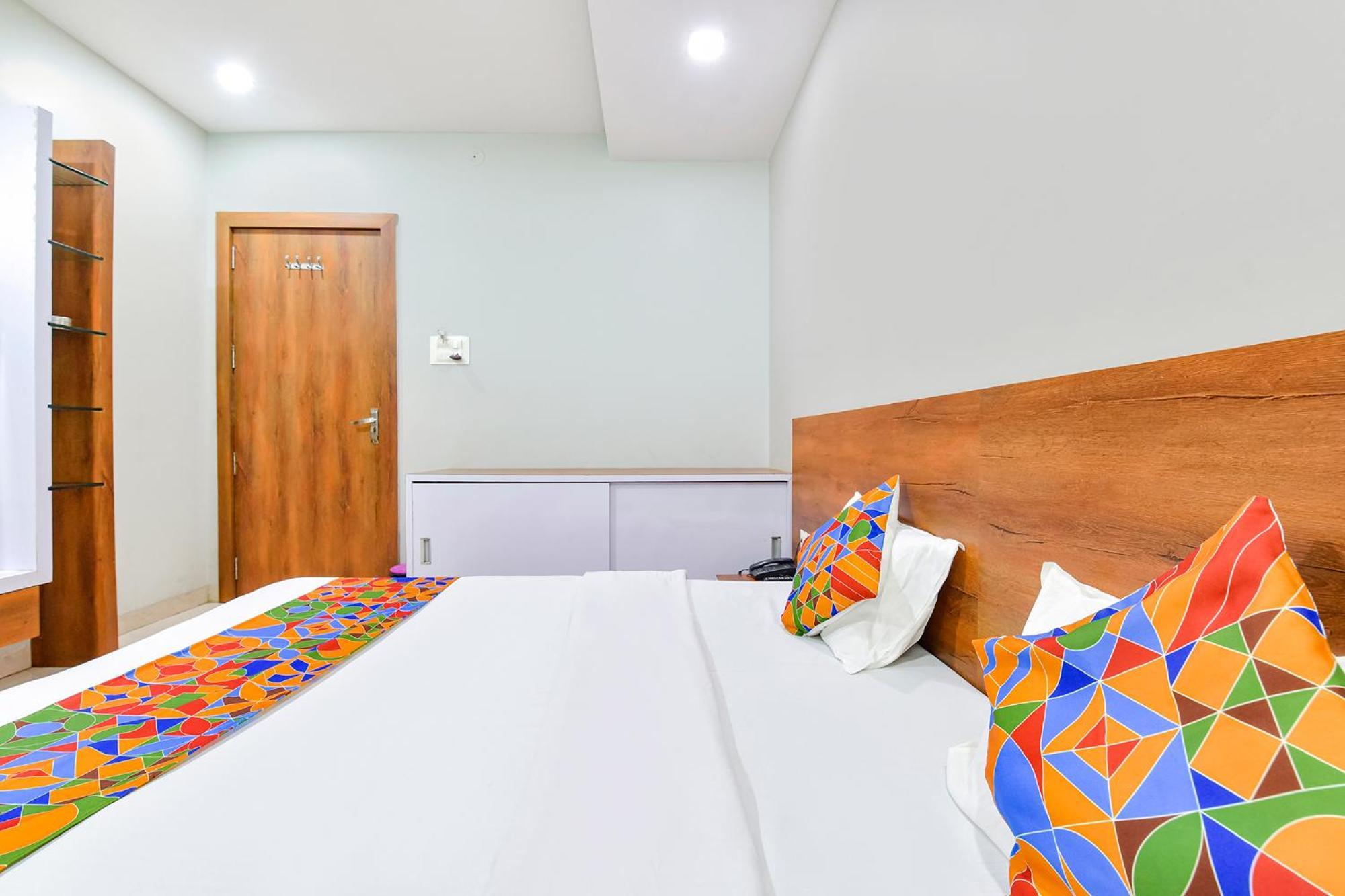 Fabhotel Raghumani Palace อุจเจน ภายนอก รูปภาพ