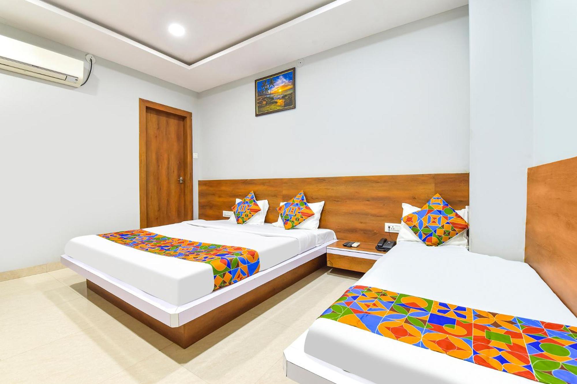 Fabhotel Raghumani Palace อุจเจน ภายนอก รูปภาพ