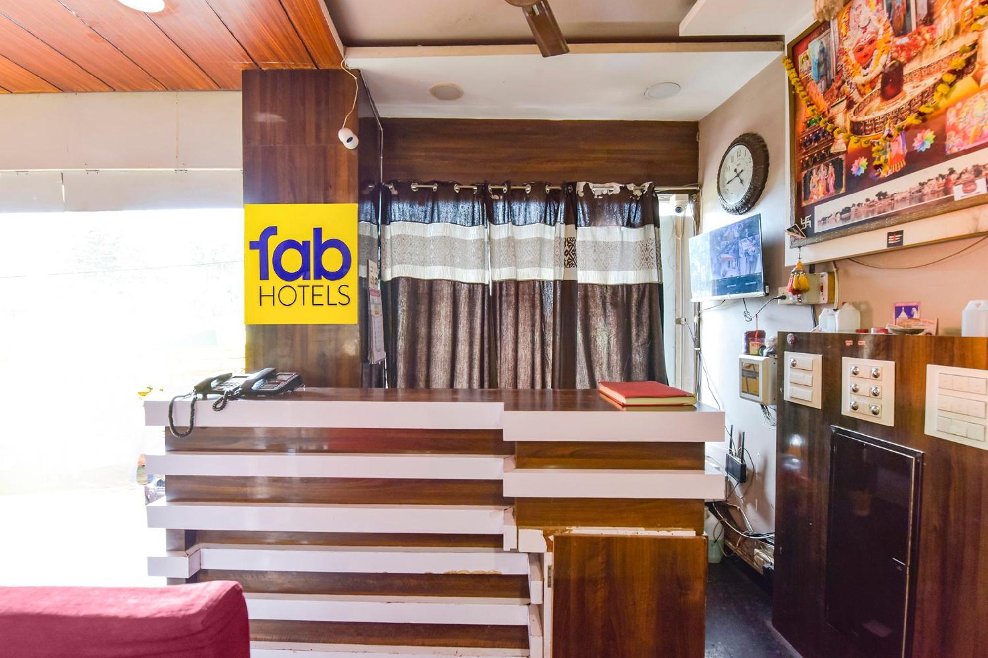 Fabhotel Raghumani Palace อุจเจน ภายนอก รูปภาพ